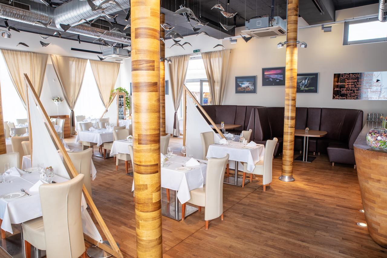 Restaurant & Design Hotel Noem Arch Brno Esterno foto